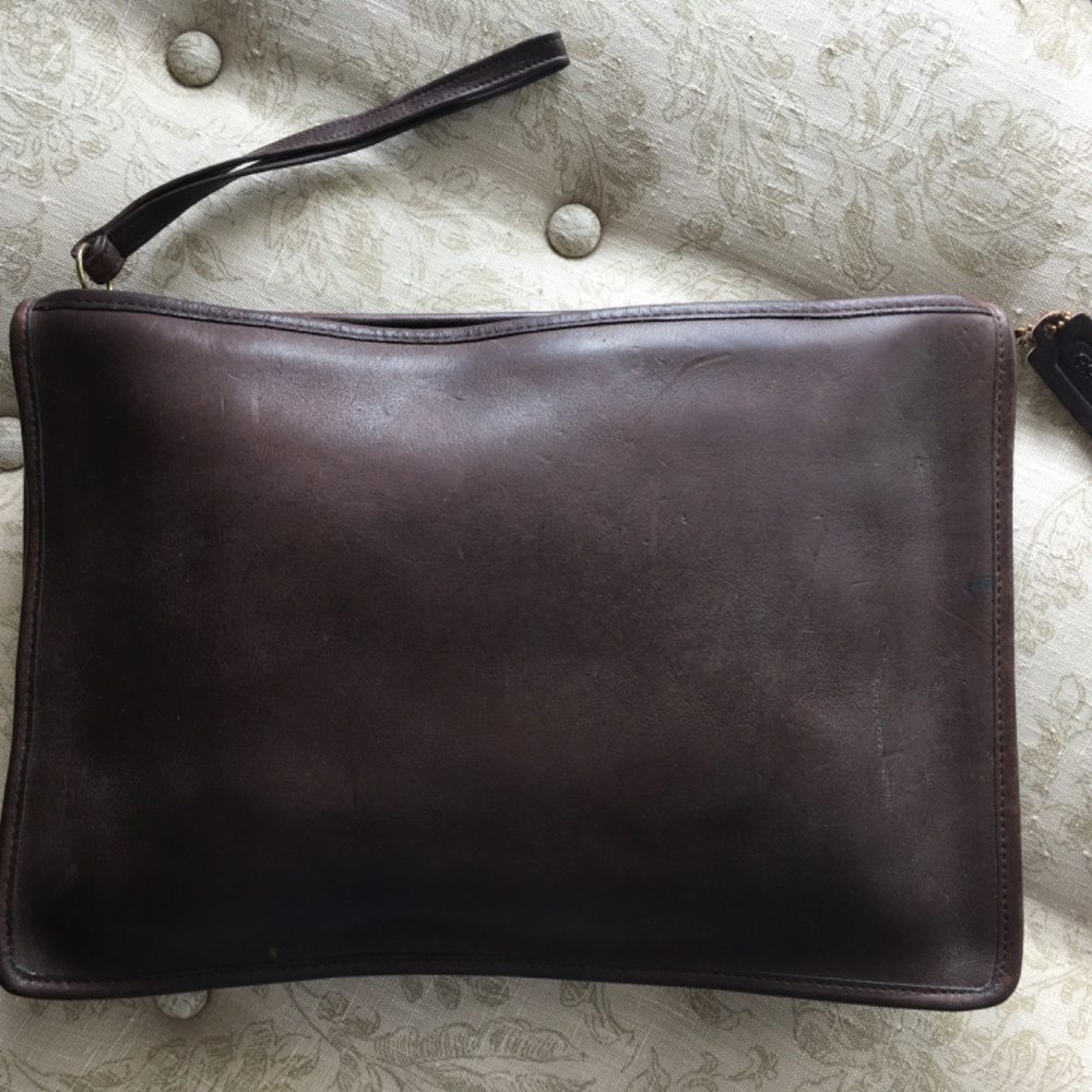 1970’s Vintage NYC Coach Mahogany Leather Clutch Bag - Picture 2 of 8